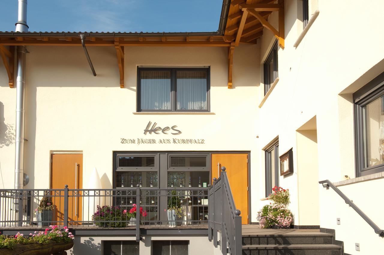 Weingut Hees - Landgasthof Zum Jaeger Aus Kurpfalz Auen Zewnętrze zdjęcie
