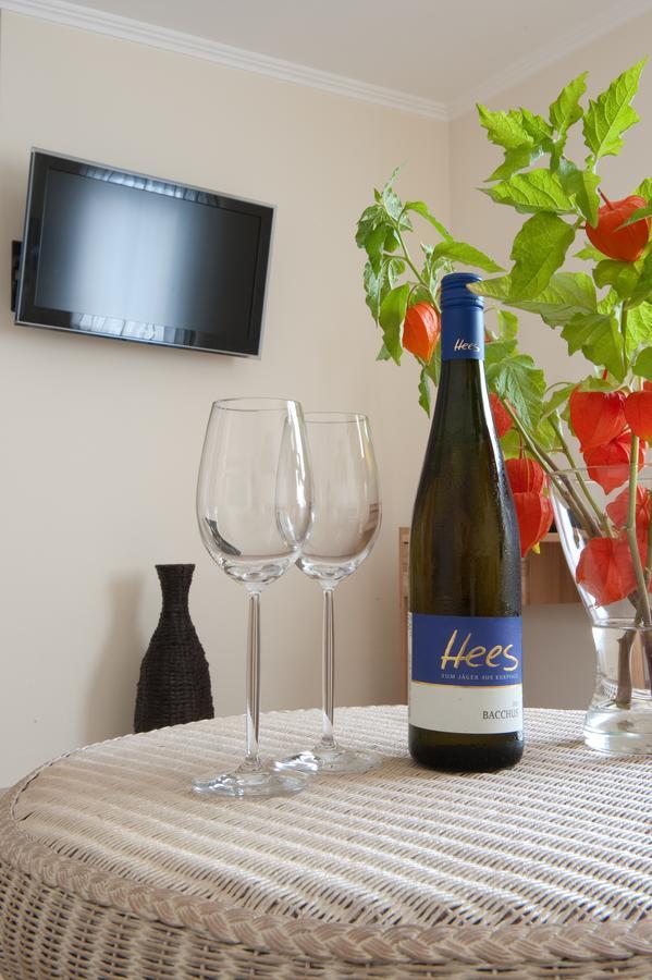 Weingut Hees - Landgasthof Zum Jaeger Aus Kurpfalz Auen Pokój zdjęcie